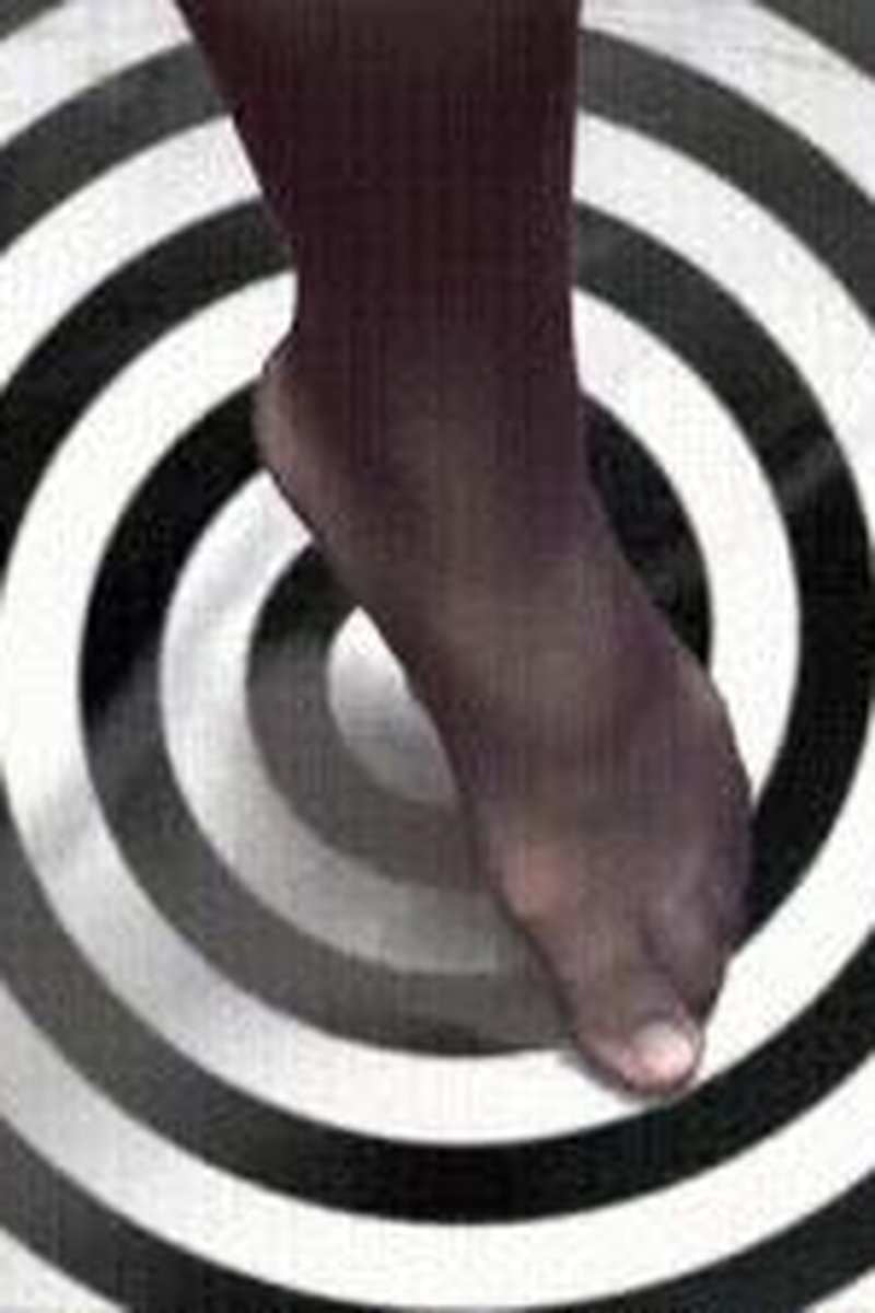 Black Leather Heel Mesmerizing - Screenshot 1 of 4 - Captive