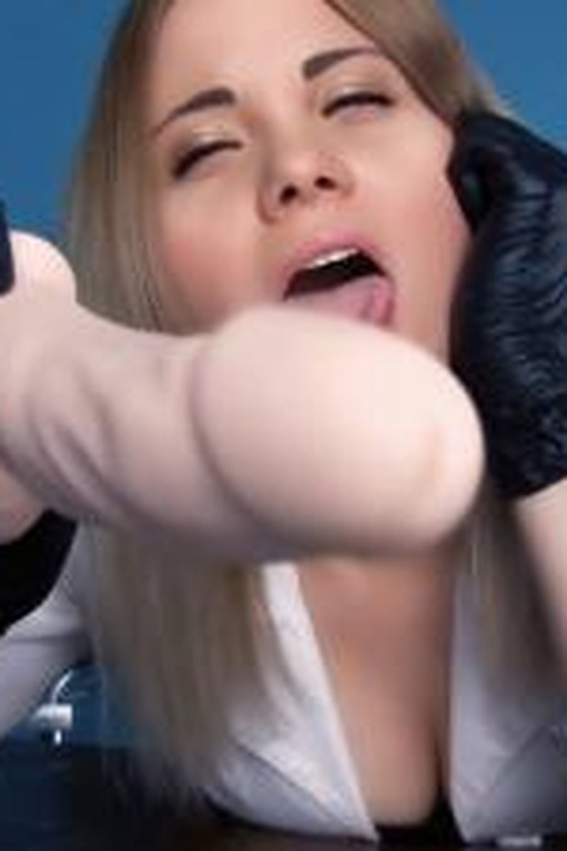 Homo Test - Screenshot 1 of 4 - Blonde Hair (Female)