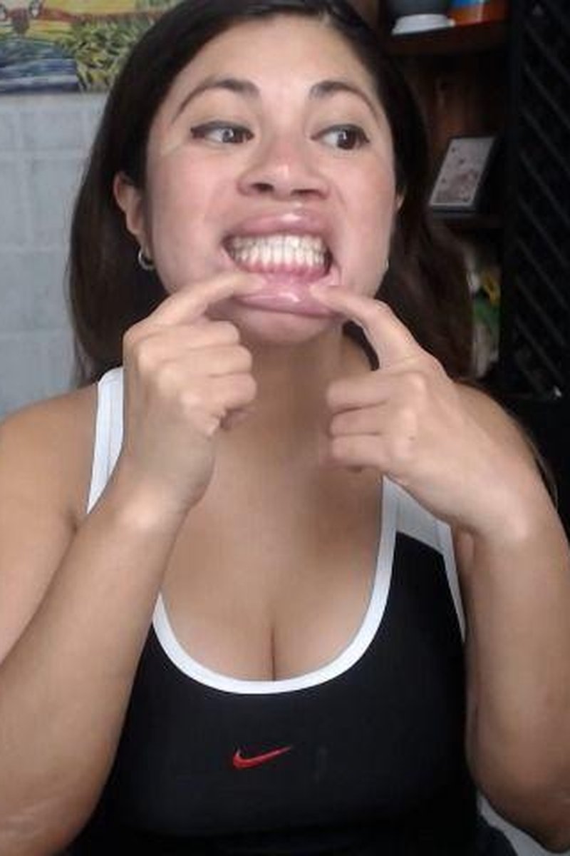 Showing My Teeth Fetish - Screenshot 1 of 4 - Face Fetish