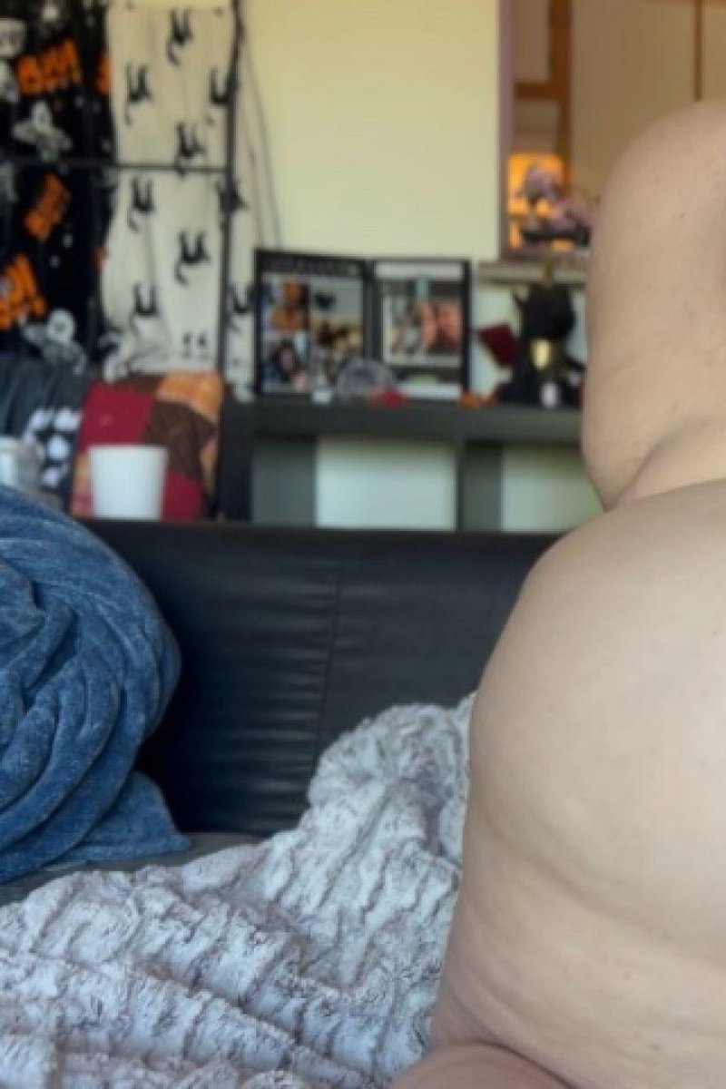 Twerking W Butt Plug - Screenshot 1 of 4 - Ass Fetish