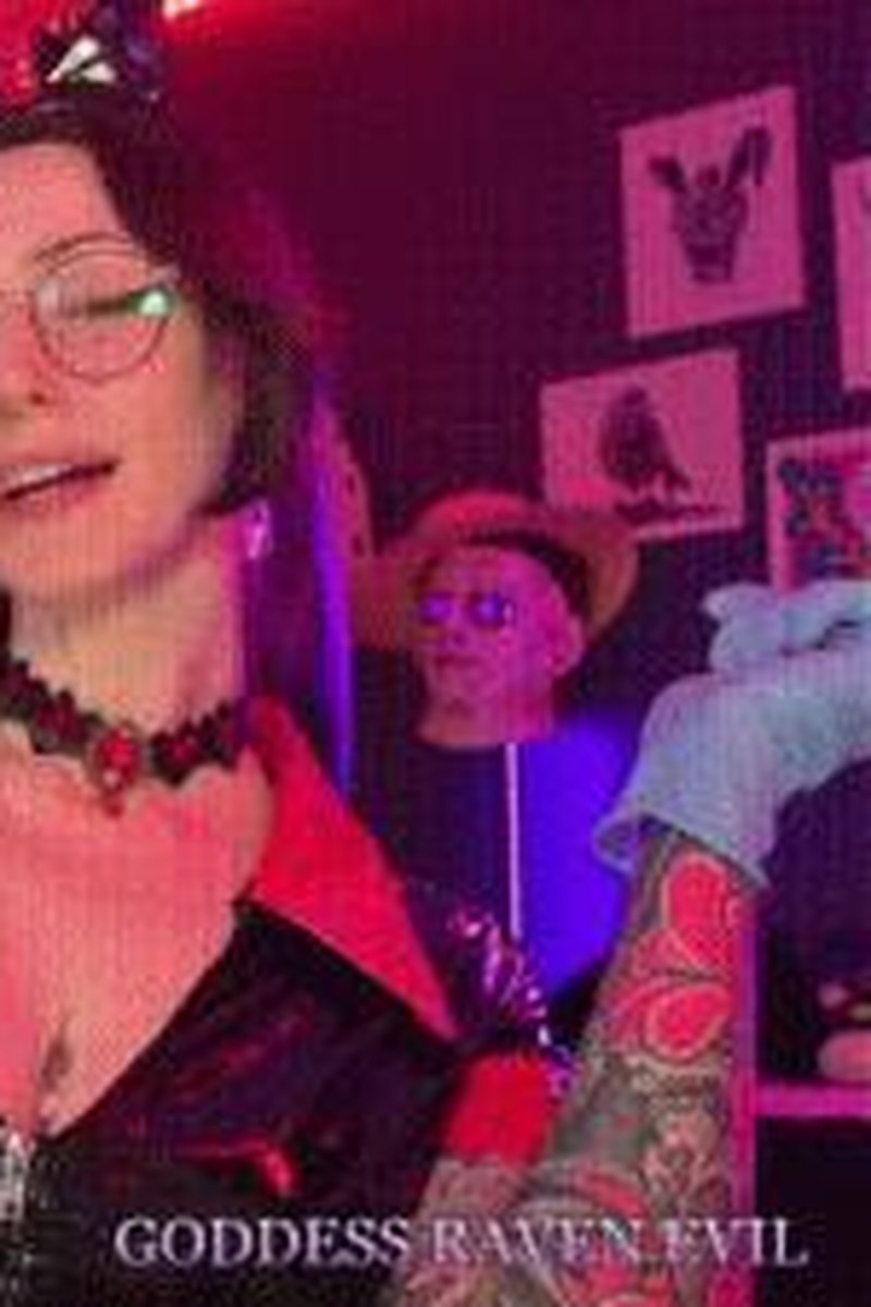 The Blackmail Cure - Screenshot 1 of 4 - Bisexual