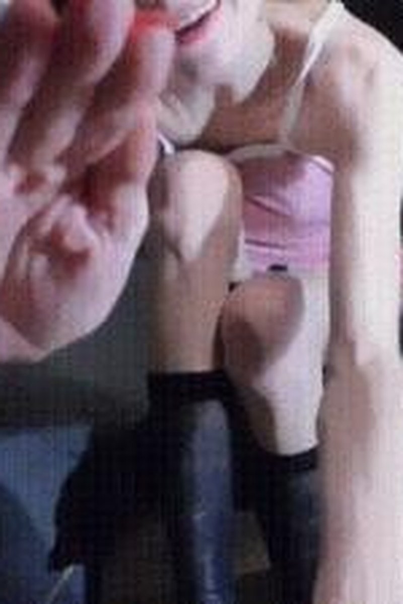 Shrinked And Squeezed - Screenshot 1 of 4 - Fetish