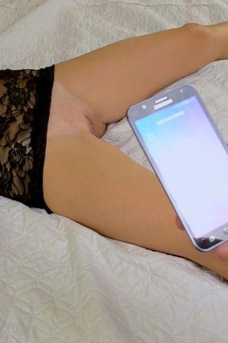 Remote Control Vibrator - Screenshot 1 of 4 - MILF (30+)