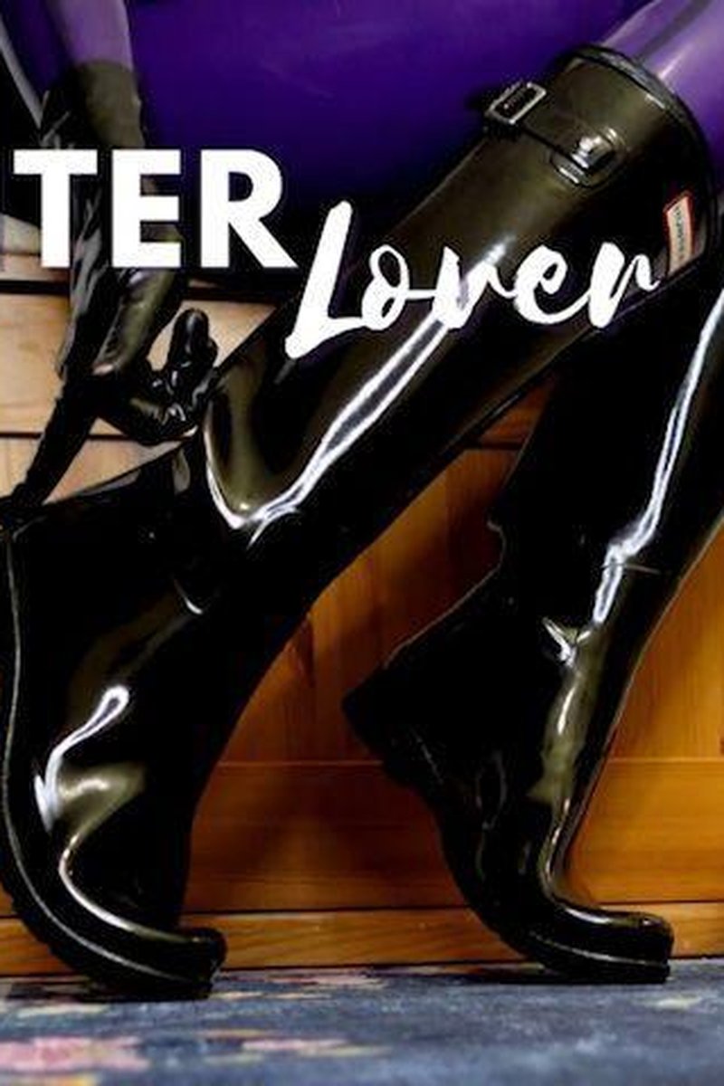 Hunter Lover - Screenshot 1 of 4 - Boots