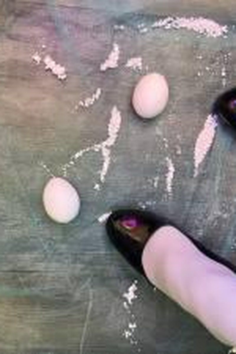 Stepping On Eggshells - Screenshot 1 of 4 - Domination