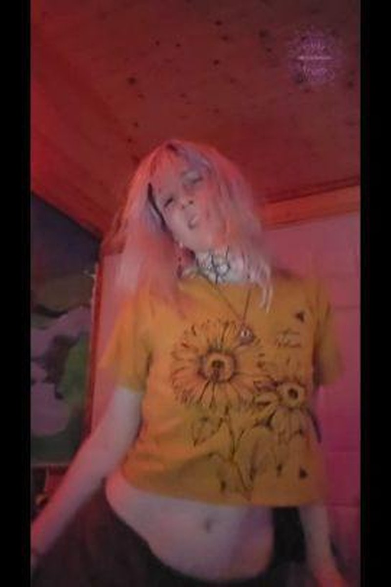 Remodeling Dancing - Screenshot 1 of 4 - Alternative Girl