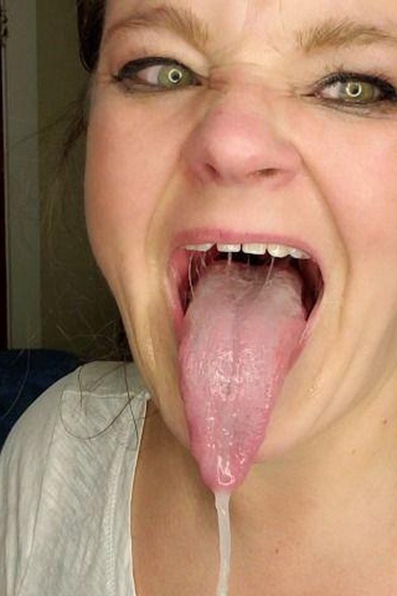 Dedication: Gagging - Screenshot 1 of 4 - Asphyxiation