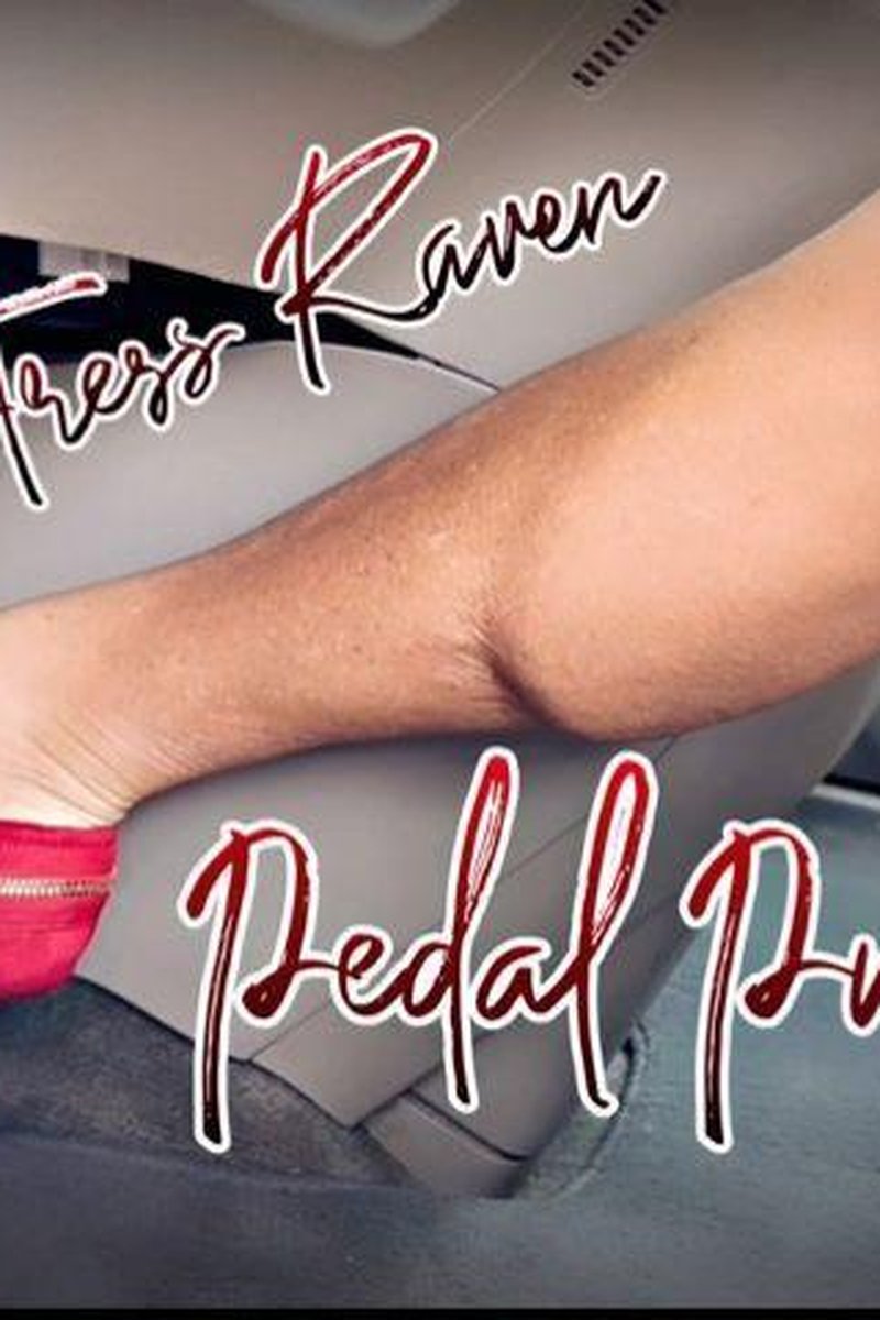 Pedal Pumping - Screenshot 1 of 4 - Calf Muscle Fetish