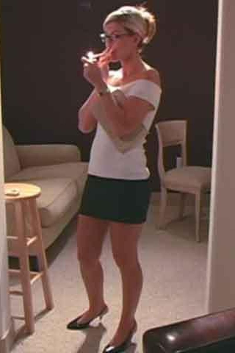 Amber 3 - Screenshot 1 of 4 - Spanking