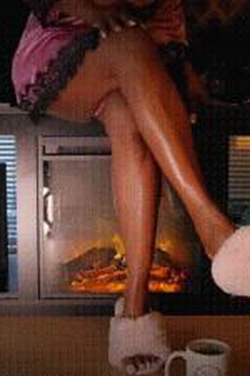 TP-iwantclipsebonygoddessdesiresclips-bhm-day-5-the-ritual-for-worshipping-ebony-feet