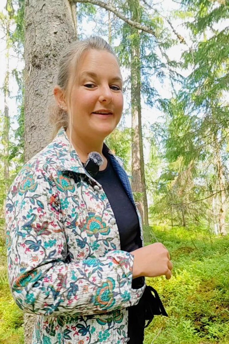 TP-manyvidsswedishjennifer-domi-orgasm-in-the-woods