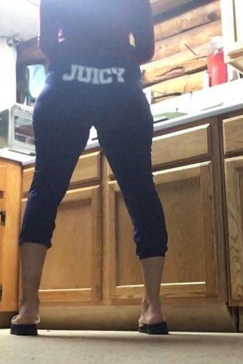 Juicy - Screenshot 1 of 4 - Ass Fetish