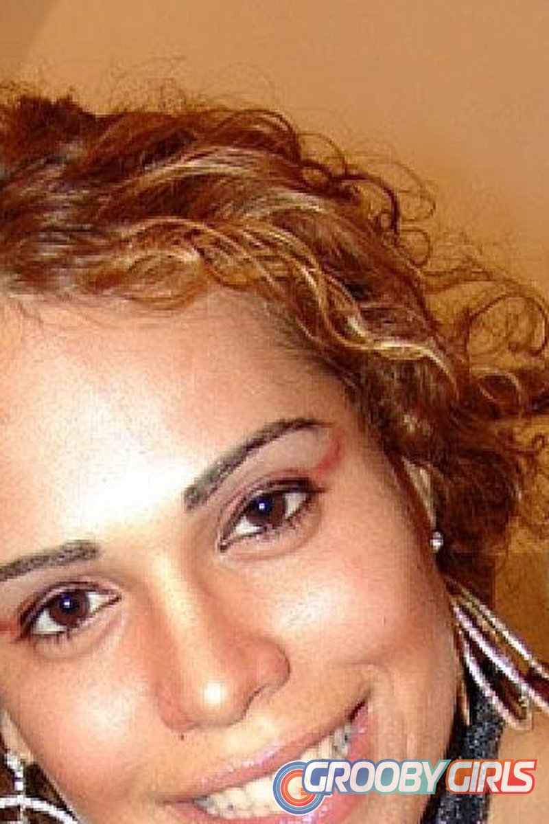 Seductive Mariah Satisfies - Screenshot 1 of 4 - Transgender