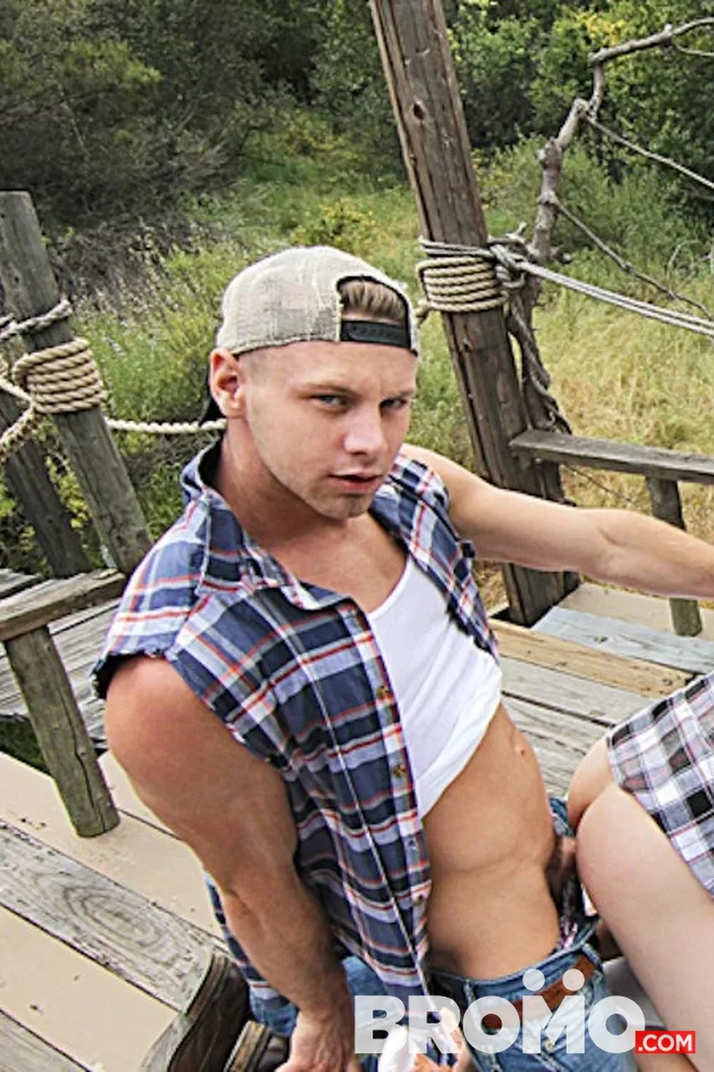Rednecks Part #3 - Screenshot 1 of 4 - Anal