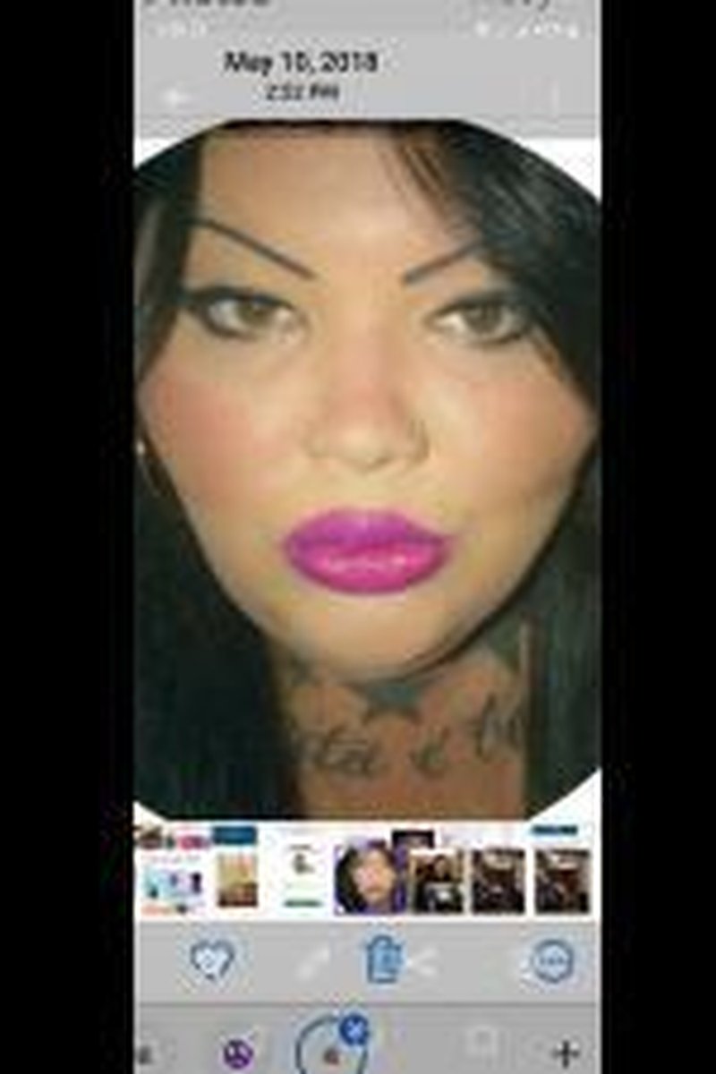 Dsl - Screenshot 1 of 4 - Blowjob