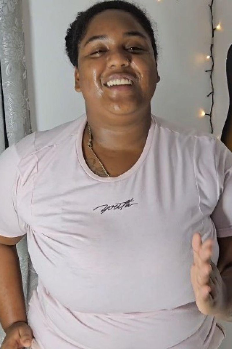 Melting In Sweat ! Experimenting With Ways To Sweat.. Custom - Screenshot 1 of 4 - Dancing