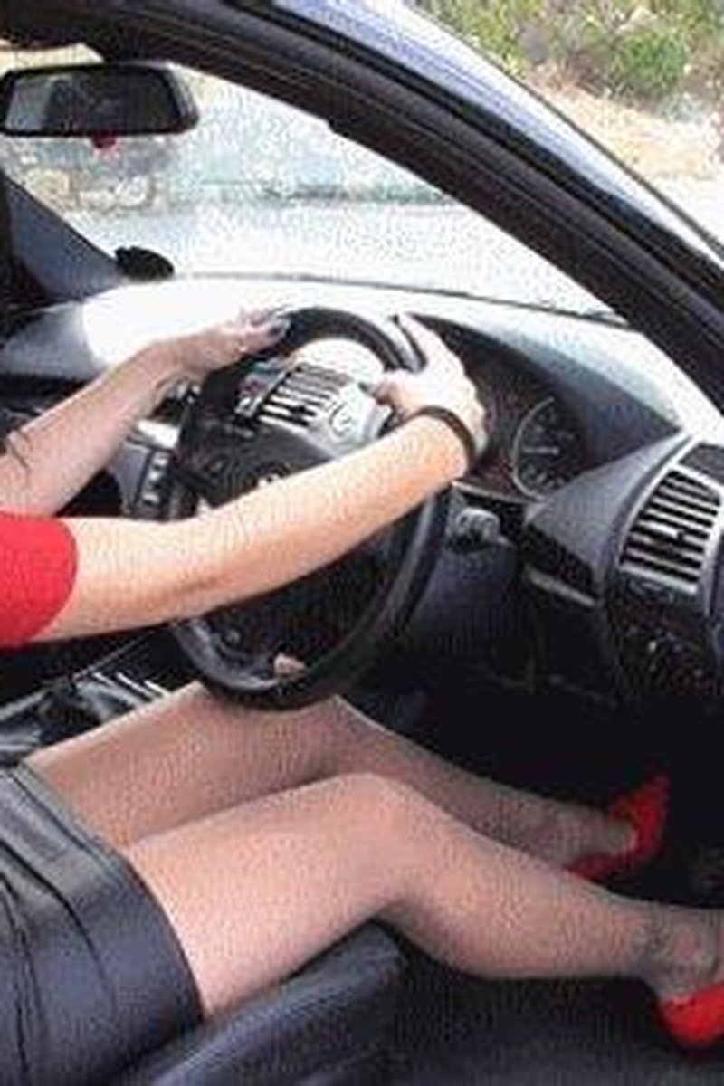 The Warning - Screenshot 1 of 4 - Car