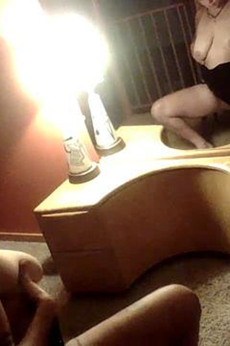 Mirror Fun - Screenshot 1 of 4 - Big Nipples