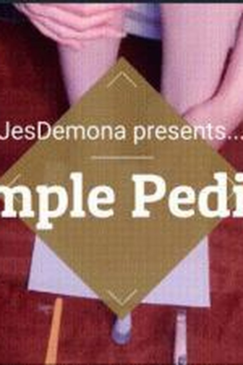 A Simple Pedicure - Screenshot 1 of 4 - Foot Fetish