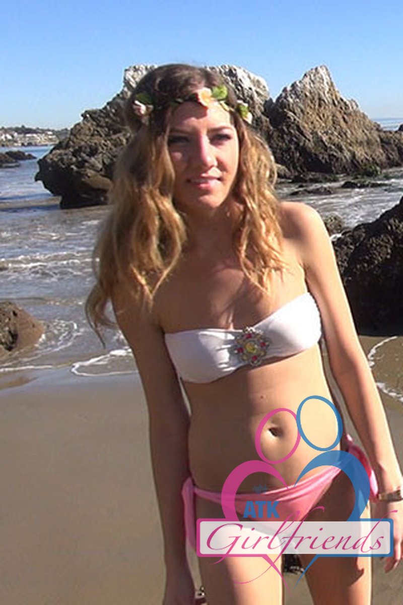 A Double Beach Date with Alison Faye and Janice Griffith - Screenshot 1 of 4 - Beach