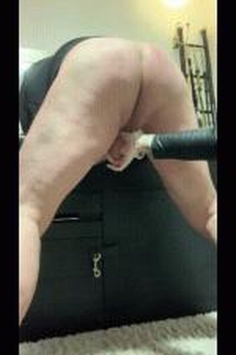 Ballbusting - Screenshot 1 of 4 - Bad Girl