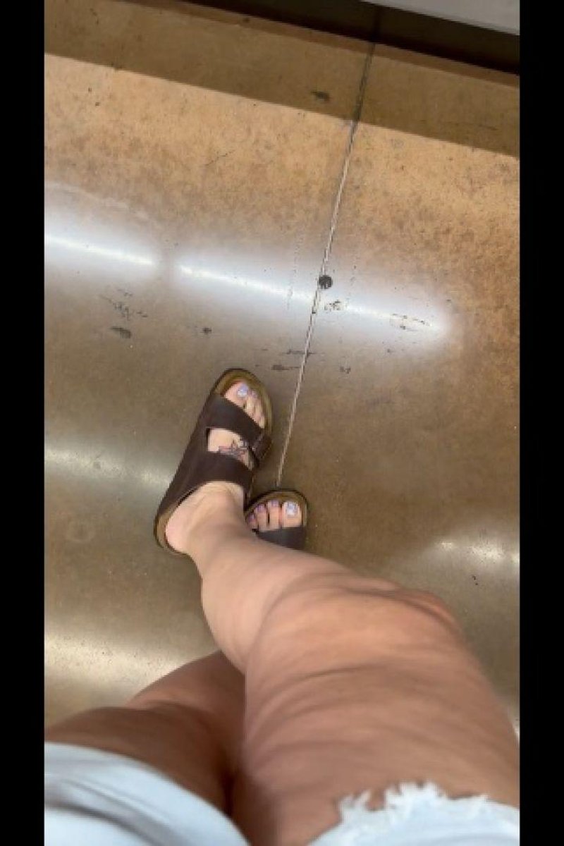 Shopping - Screenshot 1 of 4 - BBW