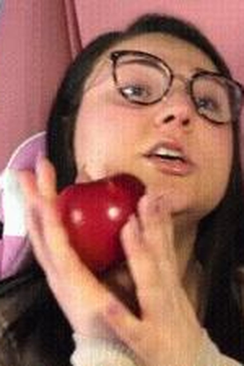 Ignoring U While Eating - Screenshot 1 of 4 - ASMR