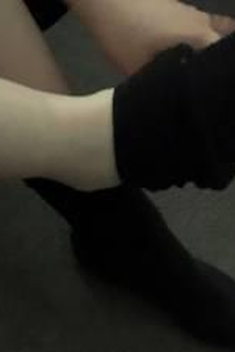 Sock Removal - Screenshot 1 of 4 - Findom
