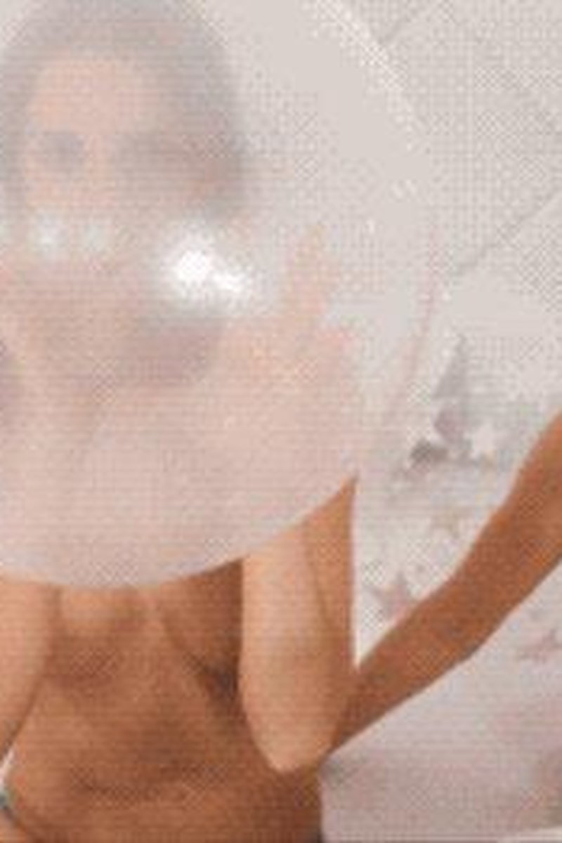 Translucent - Screenshot 1 of 4 - Karol Lilien