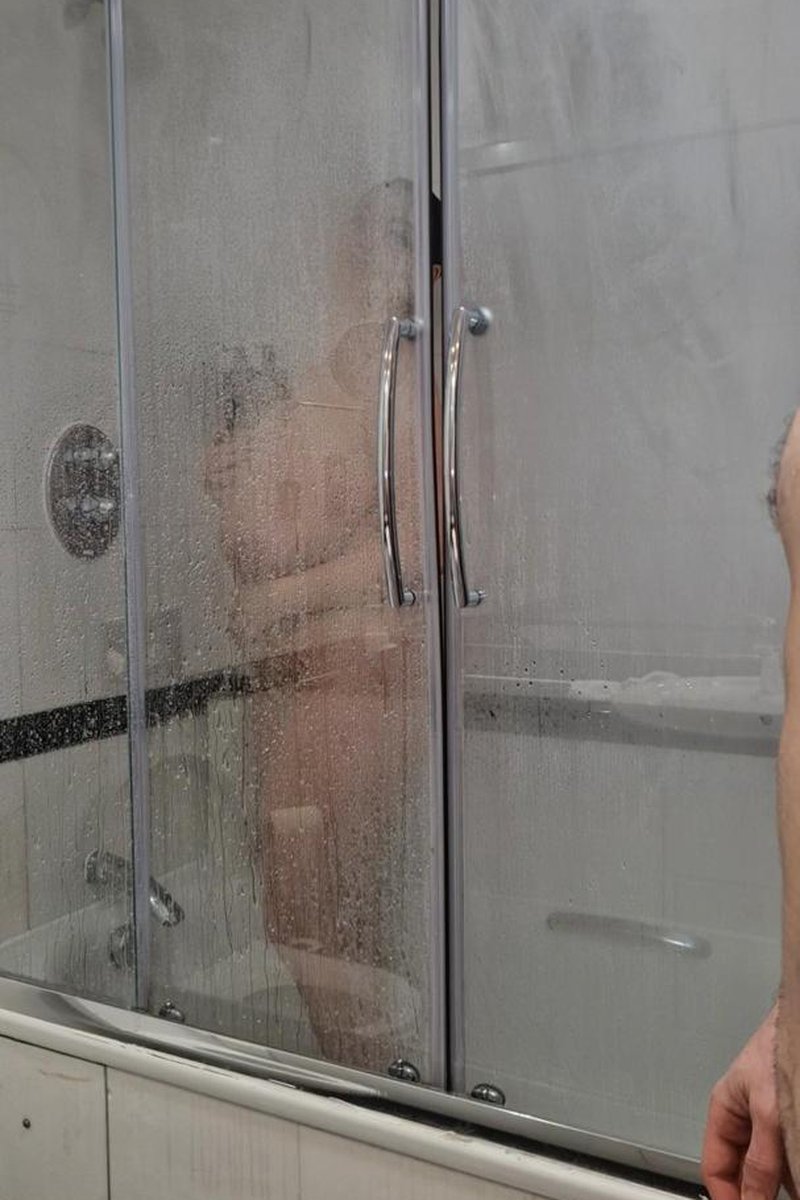 Shower Scene - Screenshot 1 of 4 - BBW