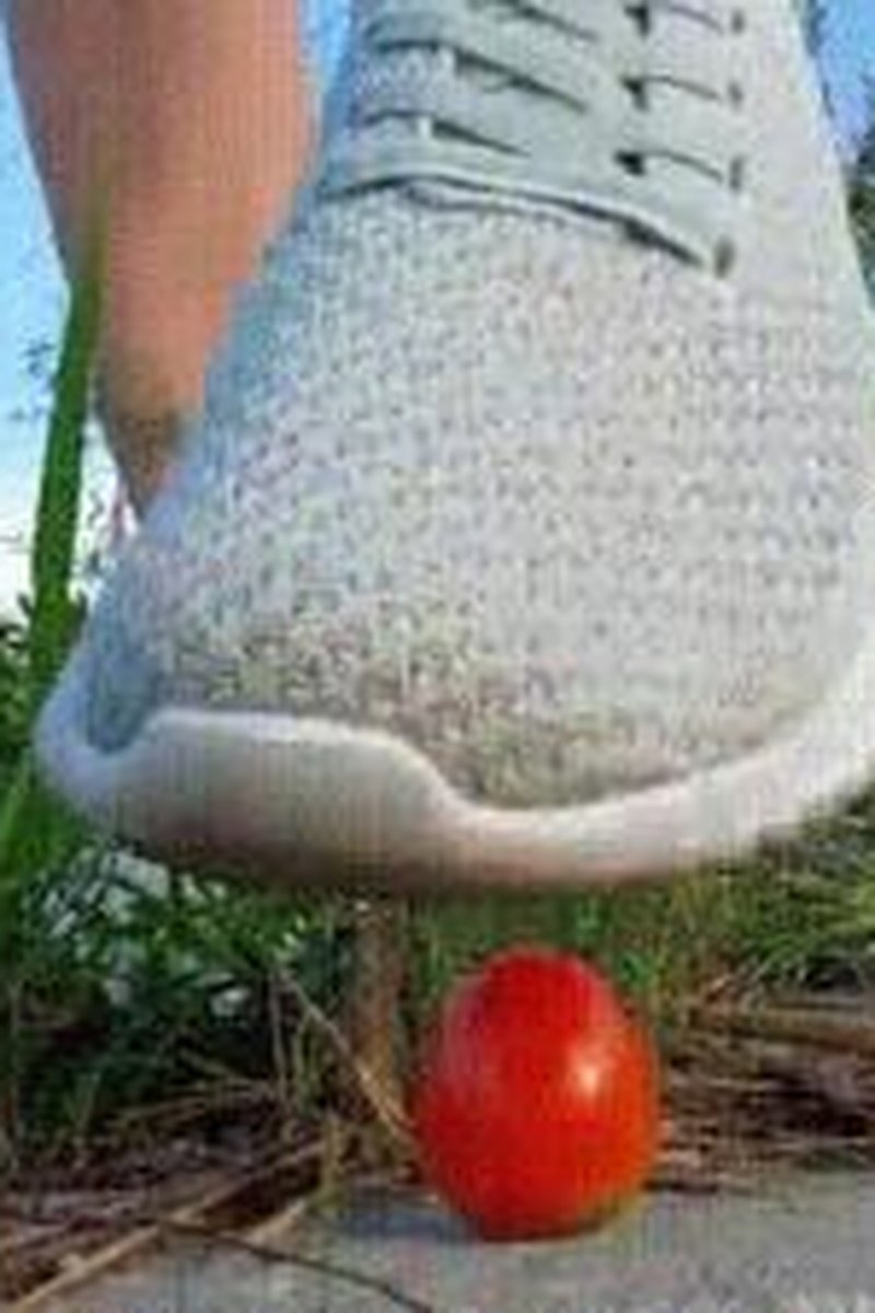 Stomping Tomatoes (720P) - Screenshot 1 of 4 - Fetish