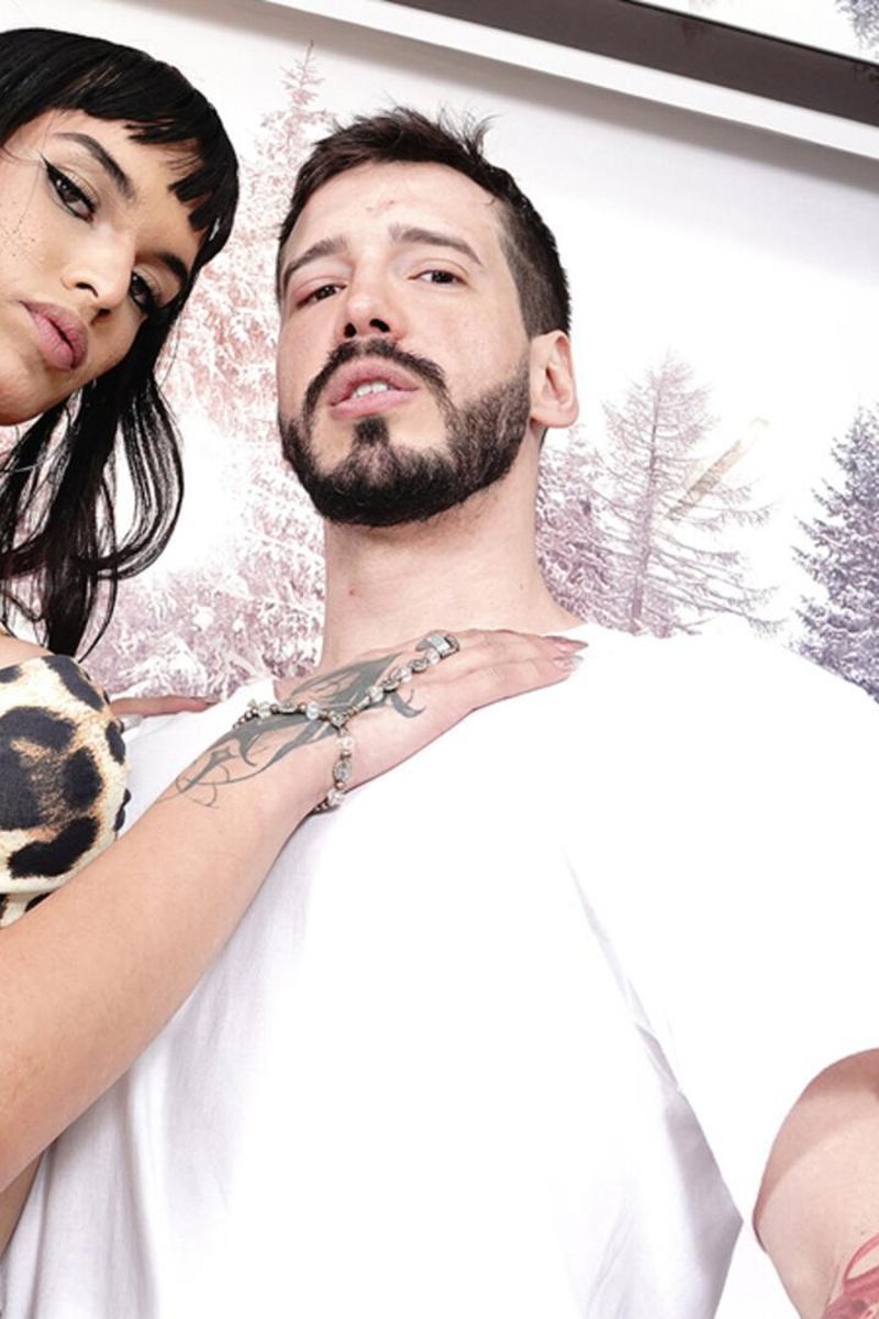 Super Dinamic TS On Guy - Screenshot 1 of 4 - Black Hair