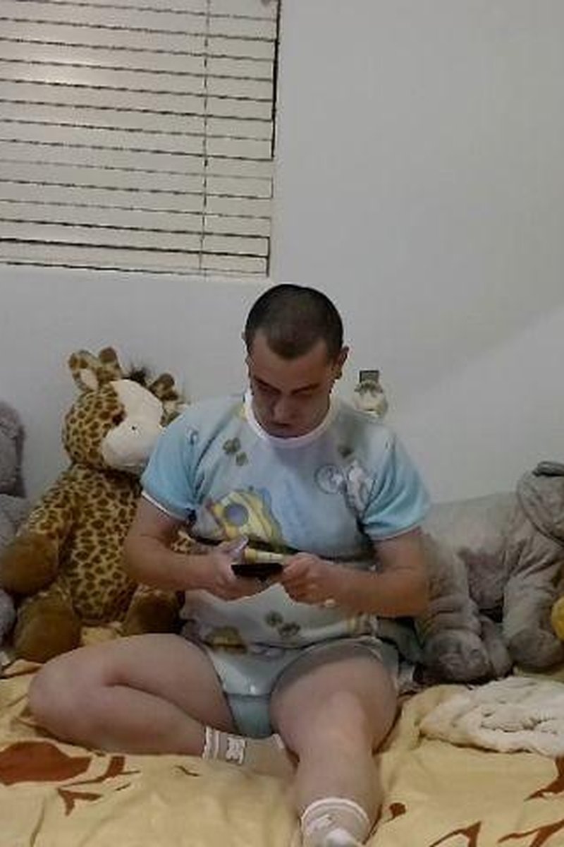 Playing With Stuffies - Screenshot 1 of 4
