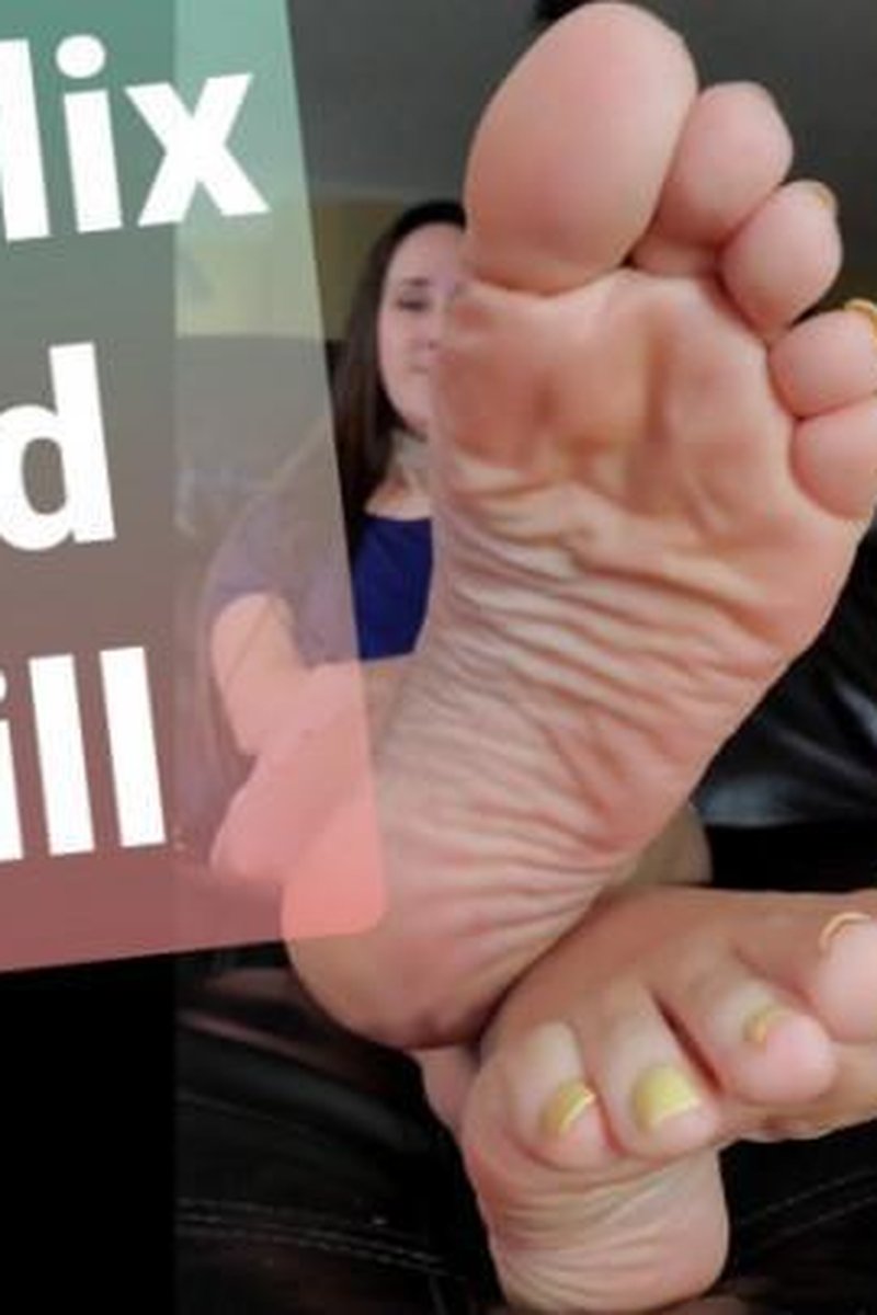 Foot Friends With Benefits - Screenshot 1 of 4 - Cum Play