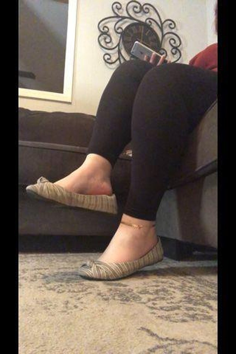 Dangling JOI - Screenshot 1 of 4 - Cum Play