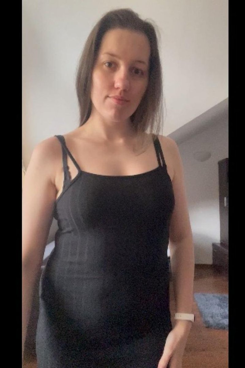 Sensual Striptease - Screenshot 1 of 4 - Dress