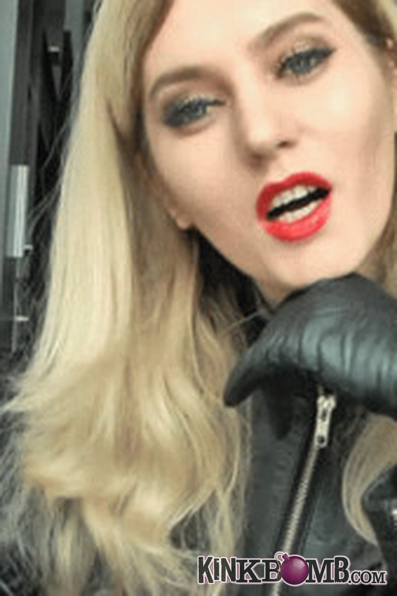 Goddessceline: Final Countdown - Screenshot 1 of 4 - Leather