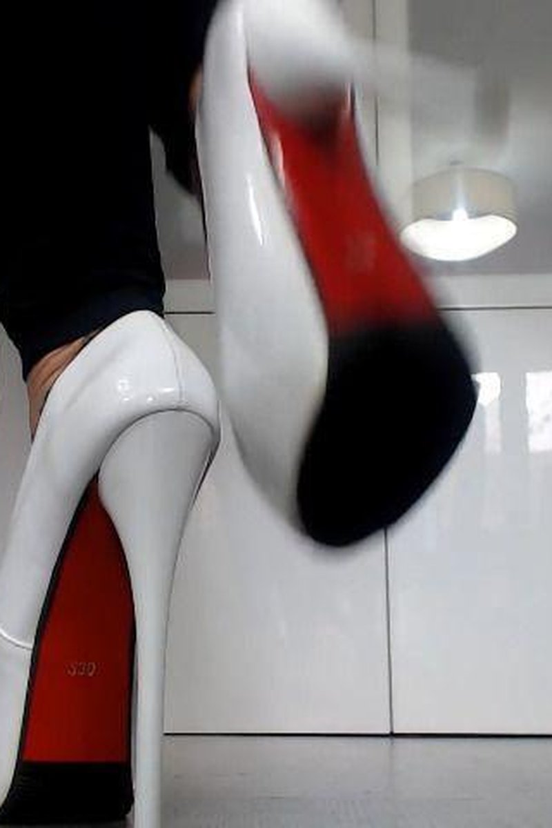 TP-manyvidsspanishfindomsonia-high-heels-fetish-spanish-audio