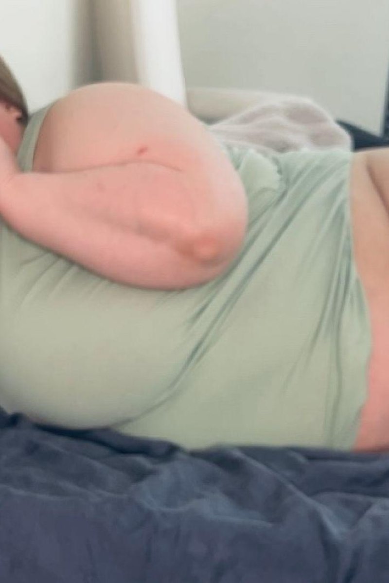 Ssbbw Bedside Snacking - Screenshot 1 of 4 - BBW