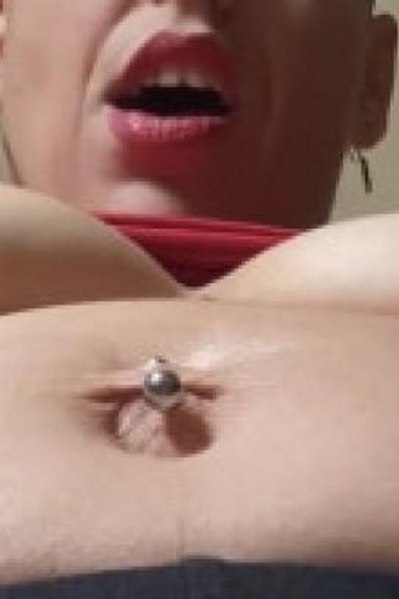 Giantess/Tiny Roleplay - Screenshot 1 of 4 - Belly Fetish