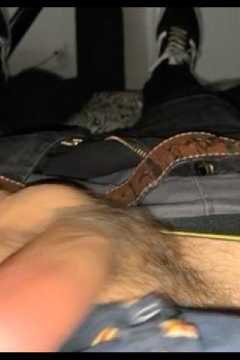 Some Alone Time - Screenshot 1 of 4 - Masturbation