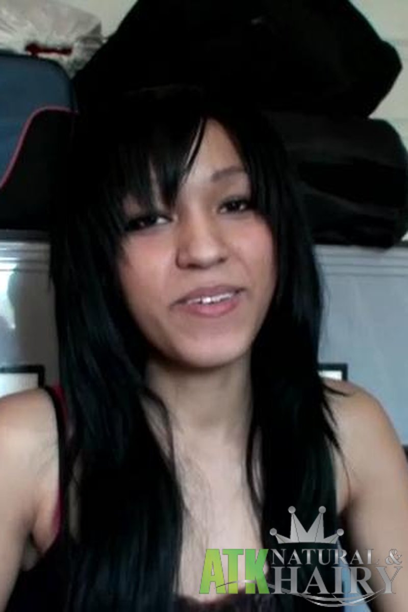 Tess Morgan Interview - Screenshot 1 of 4 - Brown Hair