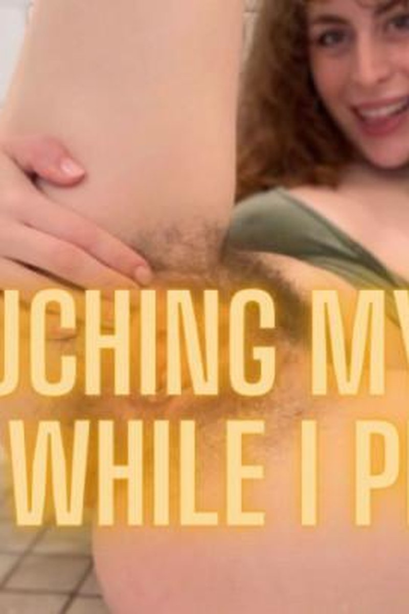 Touching Myself While I Pee - Screenshot 1 of 4 - Amateur