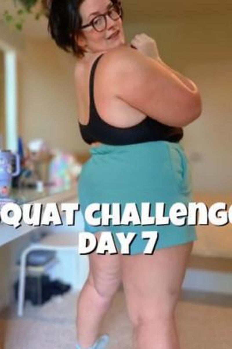 Day 7: Back To The Grind | Curvy Dumbbell Squats - Screenshot 1 of 4 - Health And Fitness