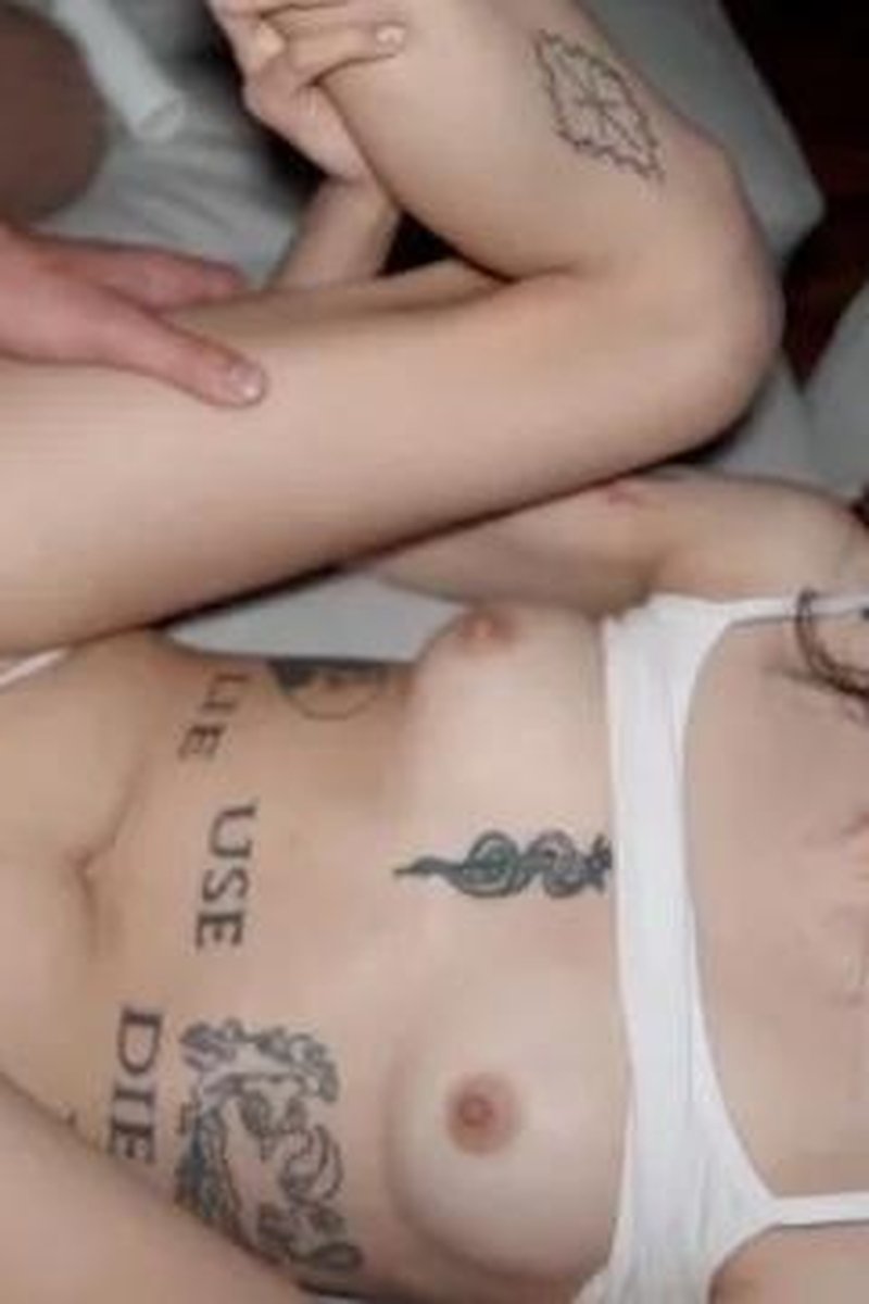 Bitch - Screenshot 1 of 4 - 60 FPS