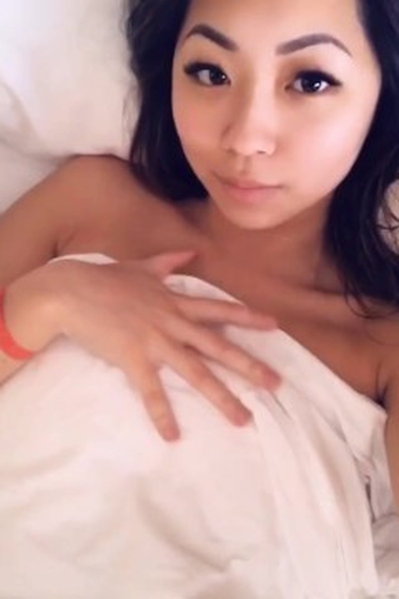 Titty Clip - Screenshot 1 of 4 - Amateur