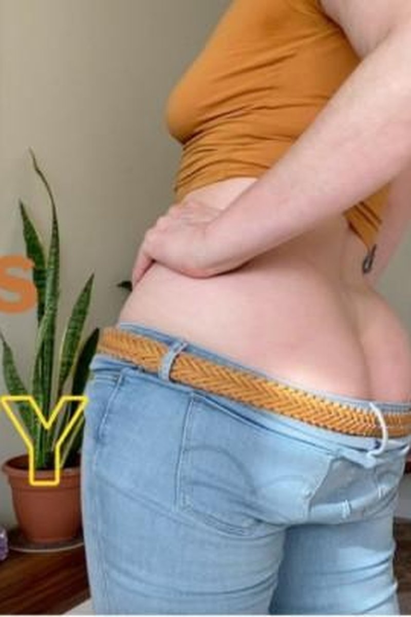 Smells Like Booty - Screenshot 1 of 4 - Ass Fetish