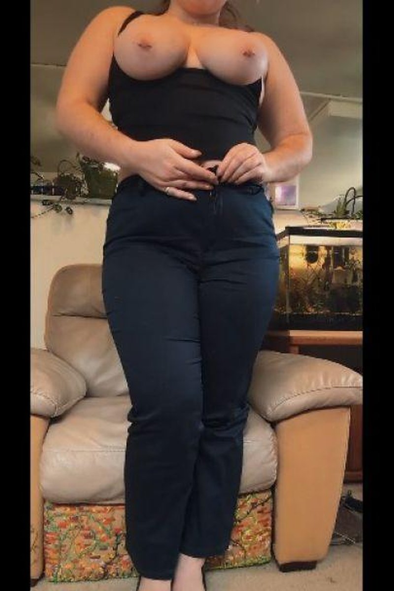 March Madness Day 7: Coworker Roleplay - Screenshot 1 of 4 - Babes