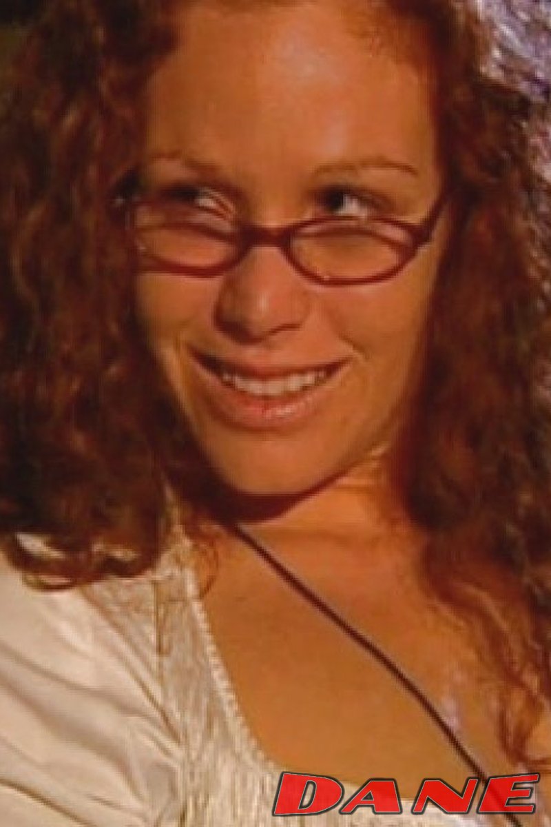 ... - Screenshot 1 of 4 - Brown Hair