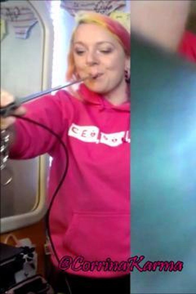 **** Vore 1 - Screenshot 1 of 4 - Corrina Karma